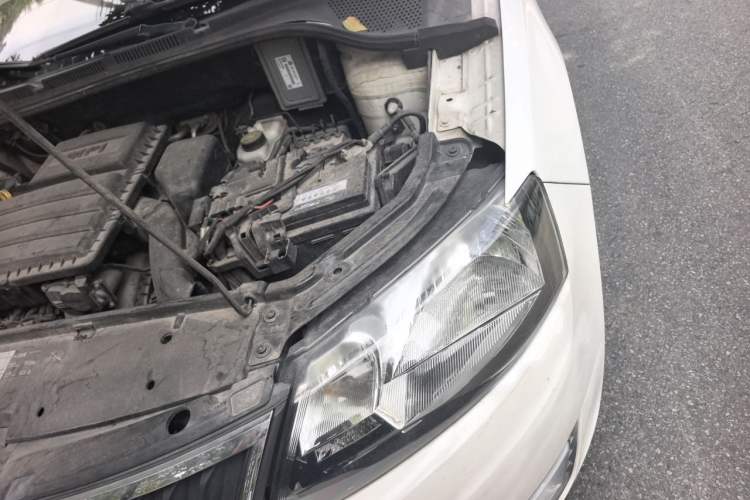 Used Skoda Rapid 2016 1.6L Manual Trend Edition Engine Bay Left