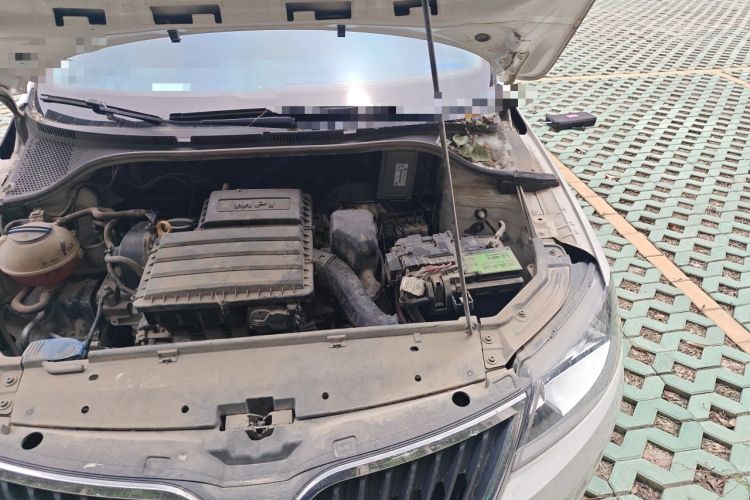 Used Skoda Rapid 2016 1.4L Manual Trend Edition Engine Bay Left