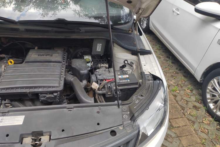 Used Skoda Rapid 2016 1.4L Manual Front-Wheel Drive Model Engine Bay Left