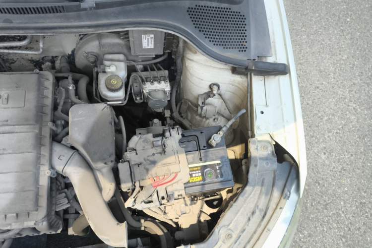 Used Skoda Rapid 2016 1.6L Manual Trend Edition Engine Bay Left