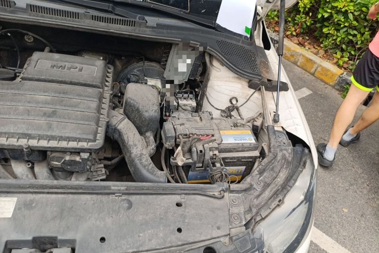 Used Skoda Rapid 2016 1.6L Manual Trend Edition Engine Bay Left