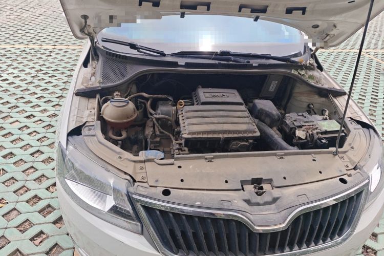 Used Skoda Rapid 2016 1.4L Manual Trend Edition Engine Bay Right