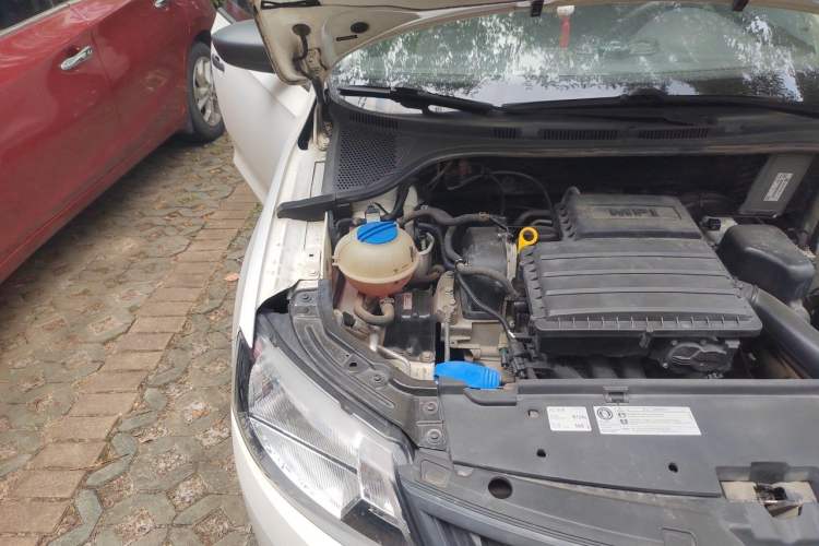 Used Skoda Rapid 2016 1.4L Manual Front-Wheel Drive Model Engine Bay Right