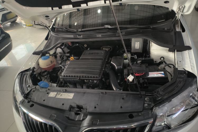 Used Skoda Rapid 2016 1.6L Automatic Chuanxing Edition Engine Bay