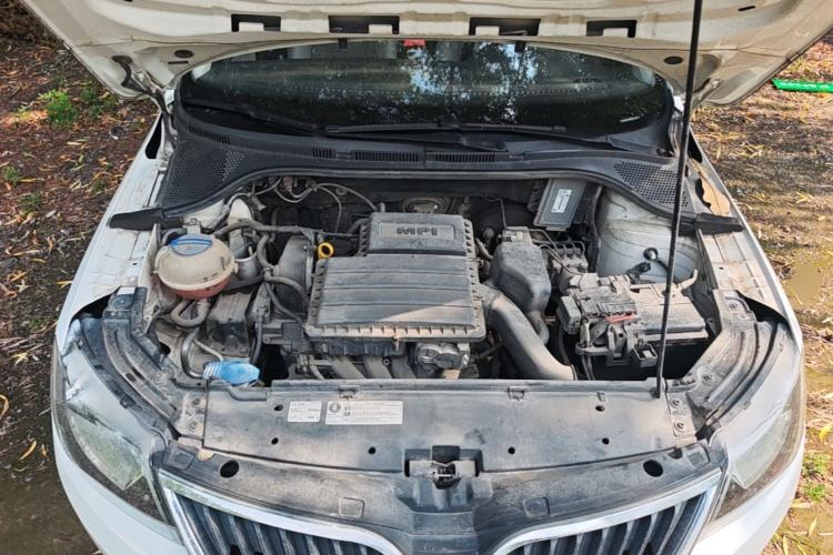 Used Skoda Rapid 2016 1.6L Manual Trend Edition Engine Bay