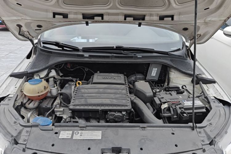 Used Skoda Rapid 2016 1.6L Automatic Chuanxing Edition Engine Bay