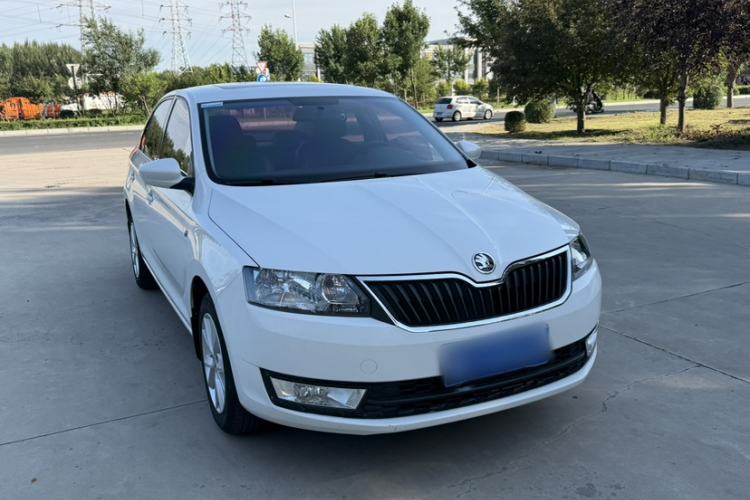 Used Skoda Rapid 2016 1.6L Manual Trend Edition Exterior 1