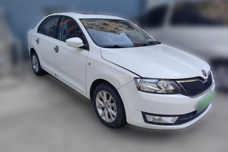 Used Skoda Rapid 2016 1.6L Automatic Chuanxing Edition Exterior 2