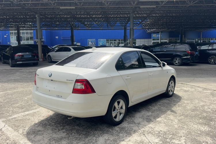 Used Skoda Rapid 2016 1.6L Automatic Chuanxing Edition Exterior 2