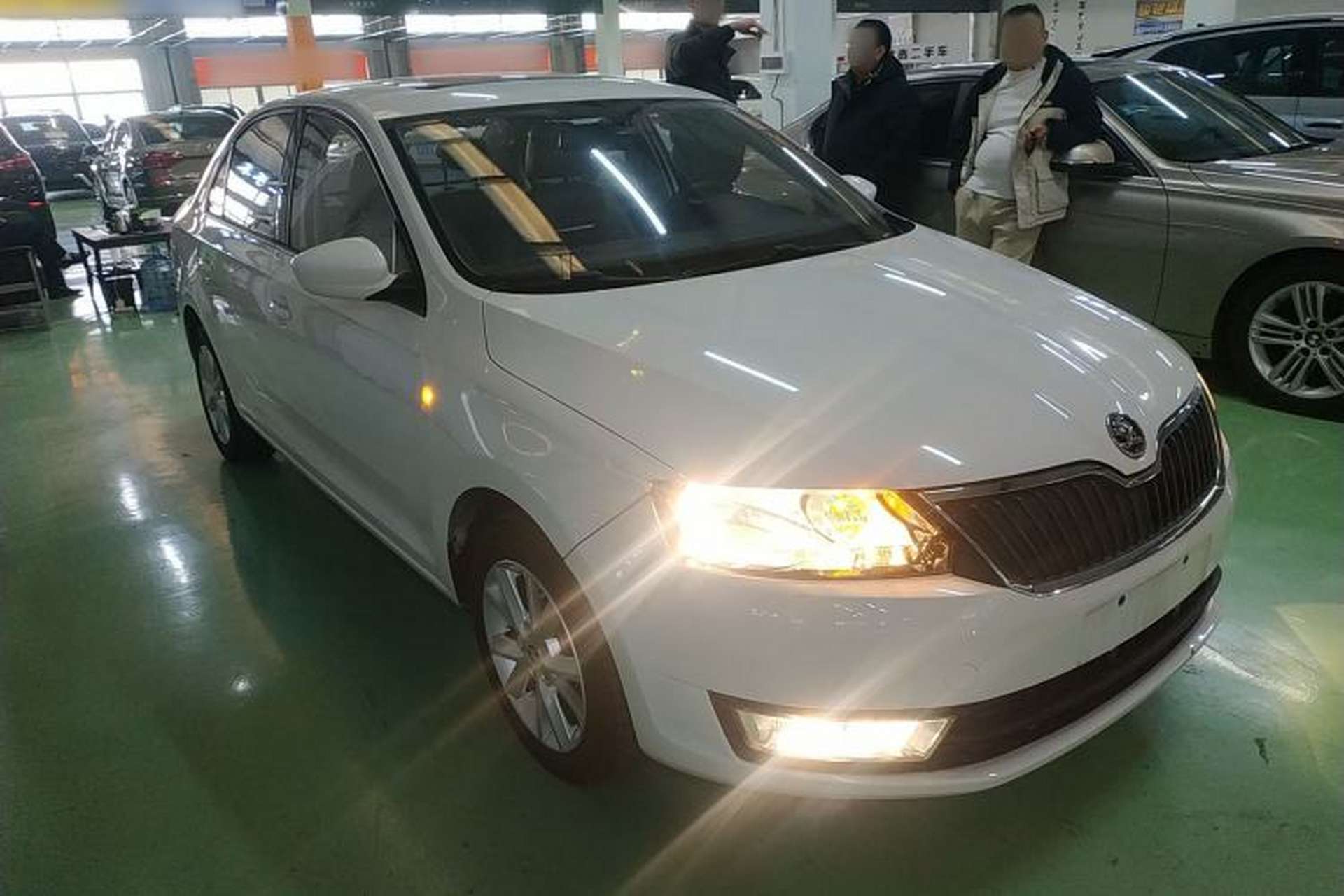Used Skoda Rapid 2016 1.6L Automatic Chuanxing Edition Exterior 2