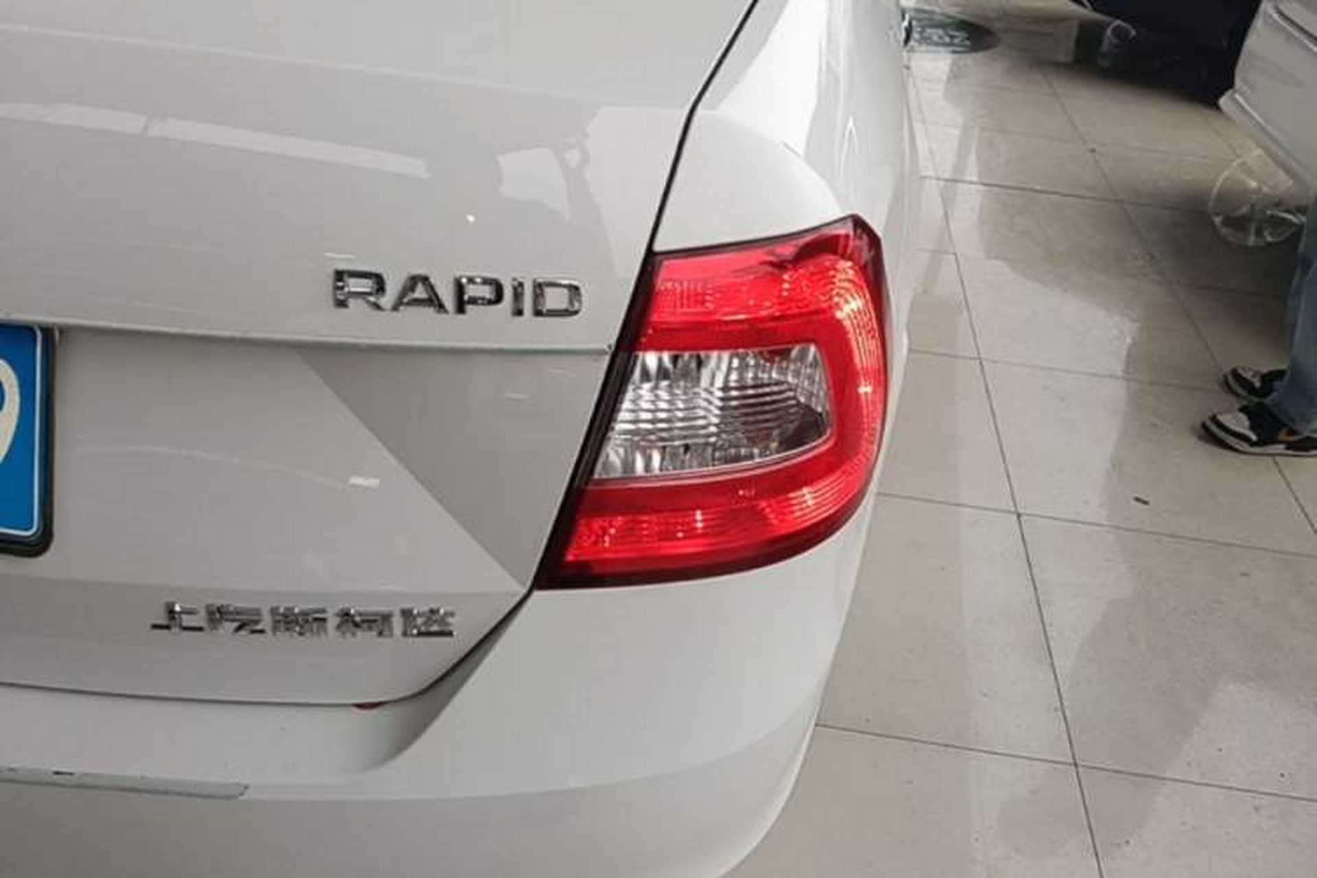 Used Skoda Rapid 2016 1.4L Manual Front-Wheel Drive Model Exterior 3