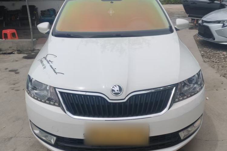 Used Skoda Rapid 2016 1.6L Automatic Chuanxing Edition Exterior 3