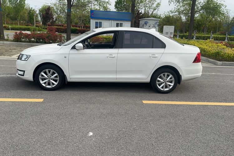 Used Skoda Rapid 2016 1.6L Automatic Chuanxing Edition Exterior 3