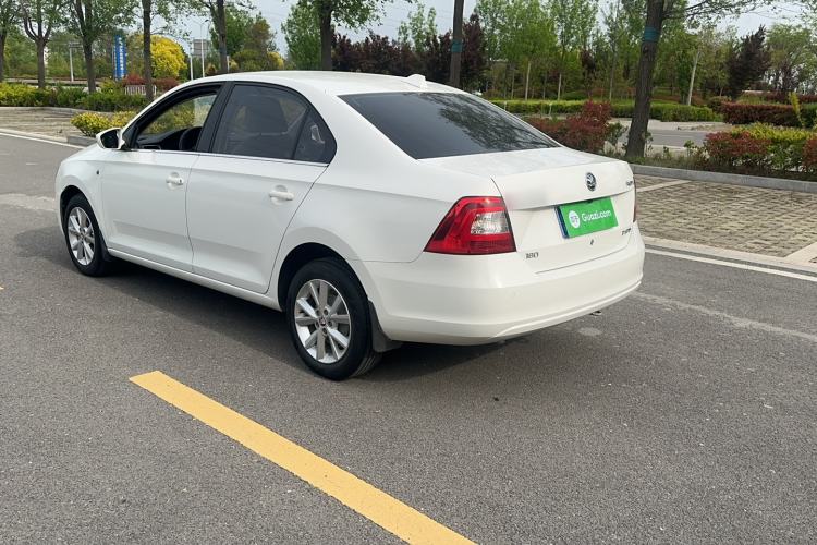 Used Skoda Rapid 2016 1.6L Automatic Chuanxing Edition Exterior 4