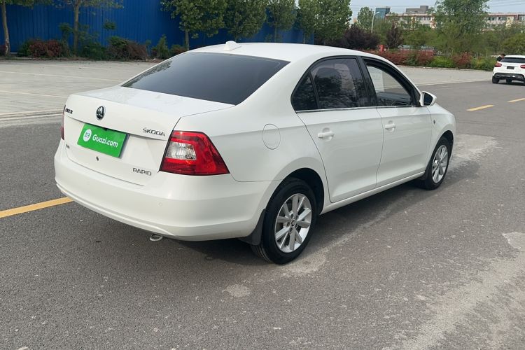 Used Skoda Rapid 2016 1.6L Automatic Chuanxing Edition Exterior 5