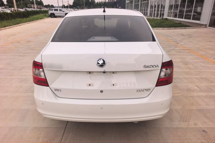 Used Skoda Rapid 2016 1.6L Manual Trend Edition Exterior 6