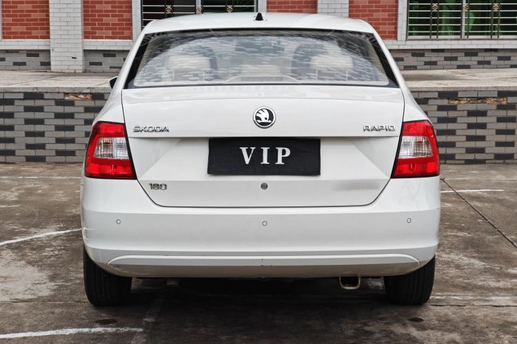 Used Skoda Rapid 2016 1.6L Automatic Chuanxing Edition Exterior 6
