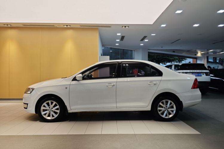Used Skoda Rapid 2016 1.6L Automatic Chuanxing Edition Exterior 6