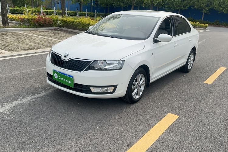 Used Skoda Rapid 2016 1.6L Automatic Chuanxing Edition Exterior 8