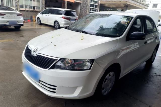 Used Skoda Rapid 2016 1.6L Manual Front-Wheel-Drive Version