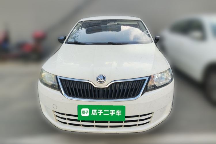 Used Skoda Rapid 2016 1.6L Manual Front-Wheel-Drive Version Front