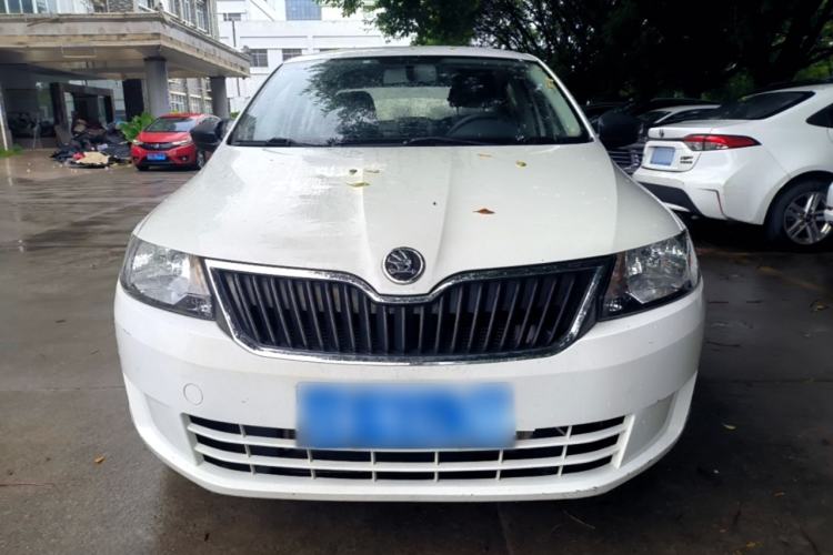 Used Skoda Rapid 2016 1.6L Manual Front-Wheel-Drive Version Front