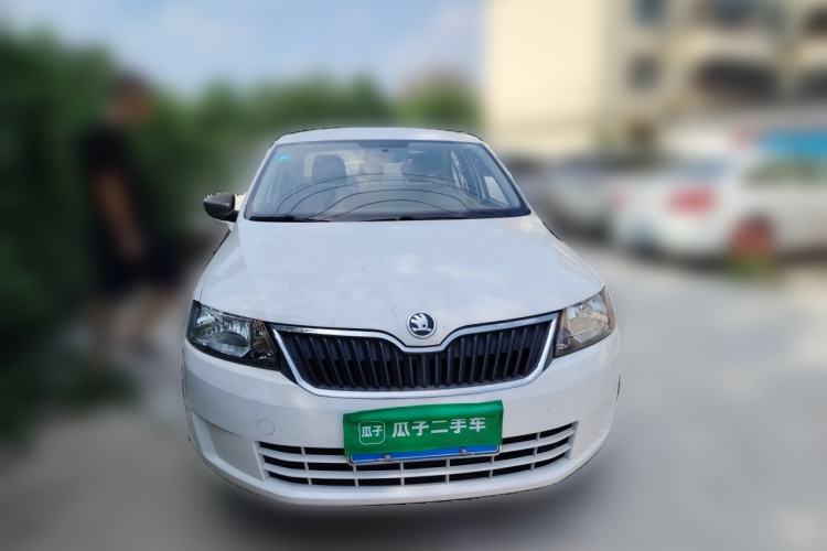 Used Skoda Rapid 2016 1.6L Manual Front-Wheel-Drive Version Front