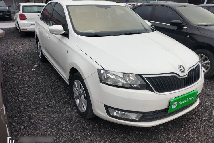 Used Skoda Rapid 2016 1.6L Manual Trend Edition Front Right 45 Deg
