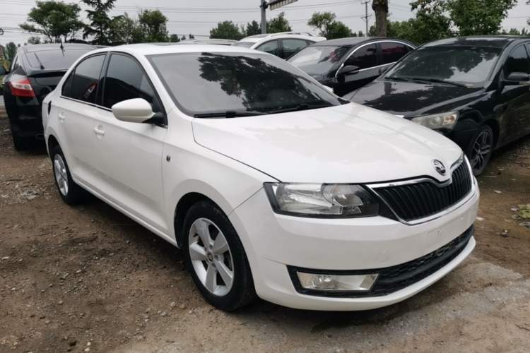 Used Skoda Rapid 2016 1.4L Manual Trend Edition Front Right 45 Deg