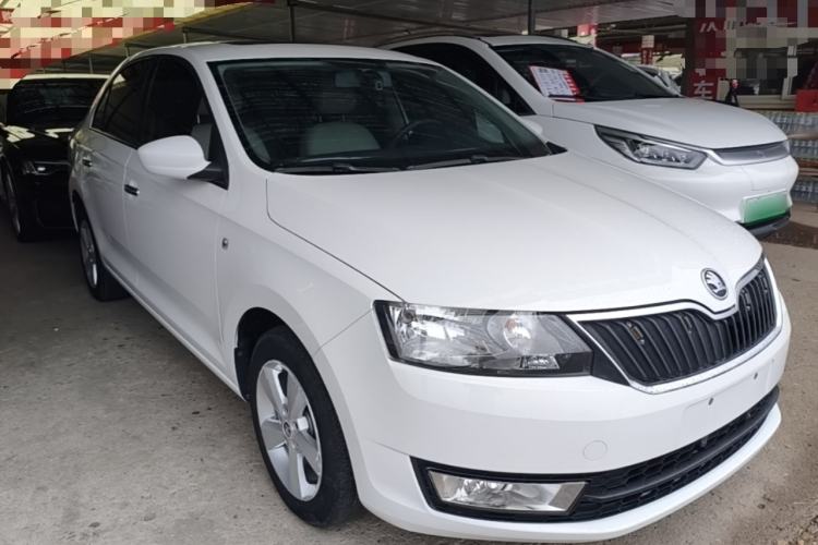 Used Skoda Rapid 2016 1.6L Automatic Chuanxing Edition Front Right 45 Deg