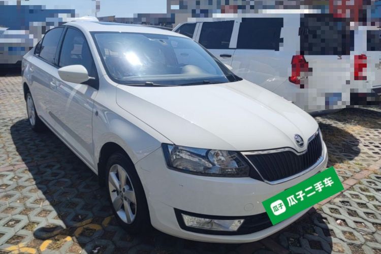 Used Skoda Rapid 2016 1.6L Automatic Chuanxing Edition Front Right 45 Deg