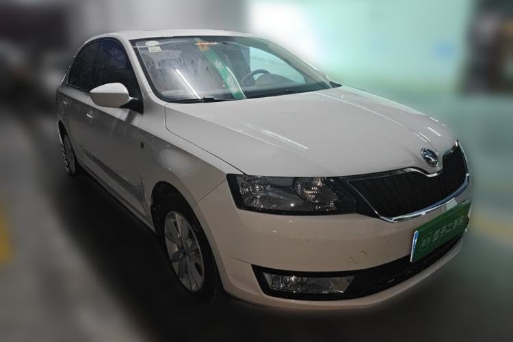 Used Skoda Rapid 2016 1.6L Manual Trend Edition Front Right 45 Deg