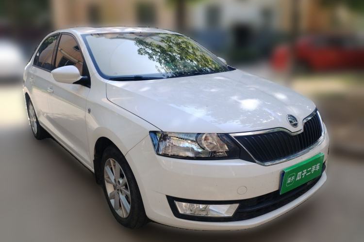 Used Skoda Rapid 2016 1.6L Automatic Chuanxing Edition Front Right 45 Deg