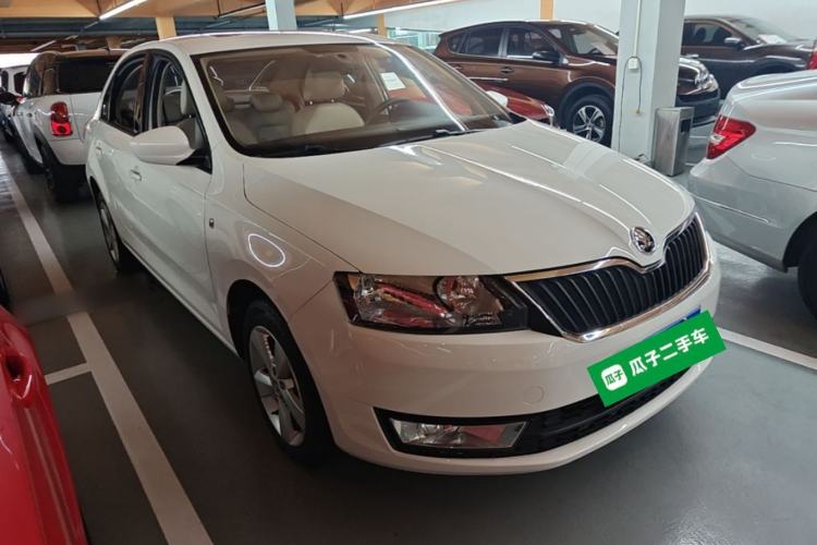 Used Skoda Rapid 2016 1.6L Automatic Chuanxing Edition Front Right 45 Deg