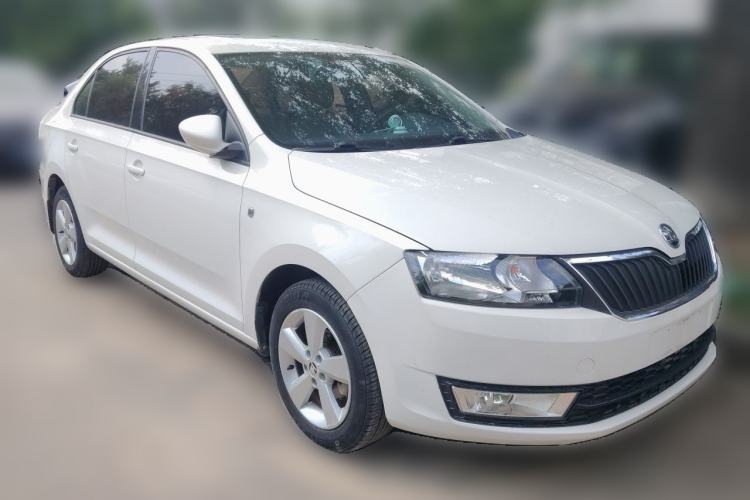 Used Skoda Rapid 2016 1.6L Manual Trend Edition Front Right 45 Deg