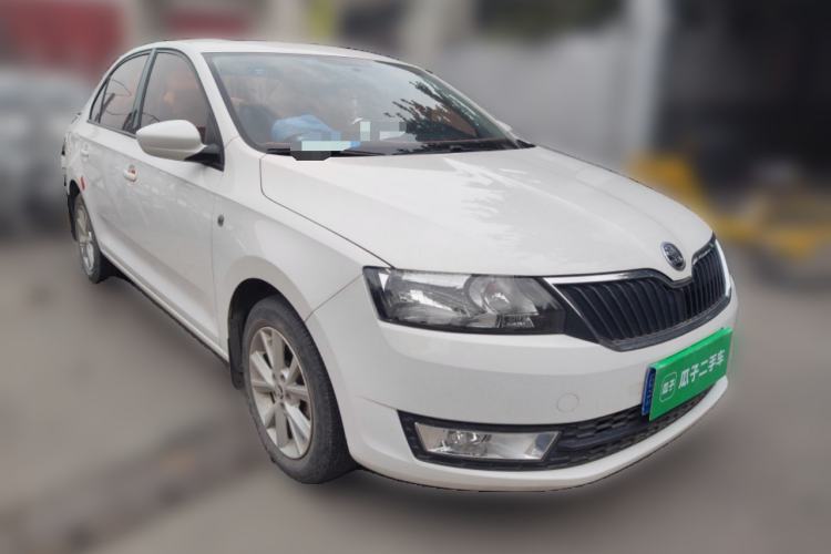 Used Skoda Rapid 2016 1.6L Manual Trend Edition Front Right 45 Deg