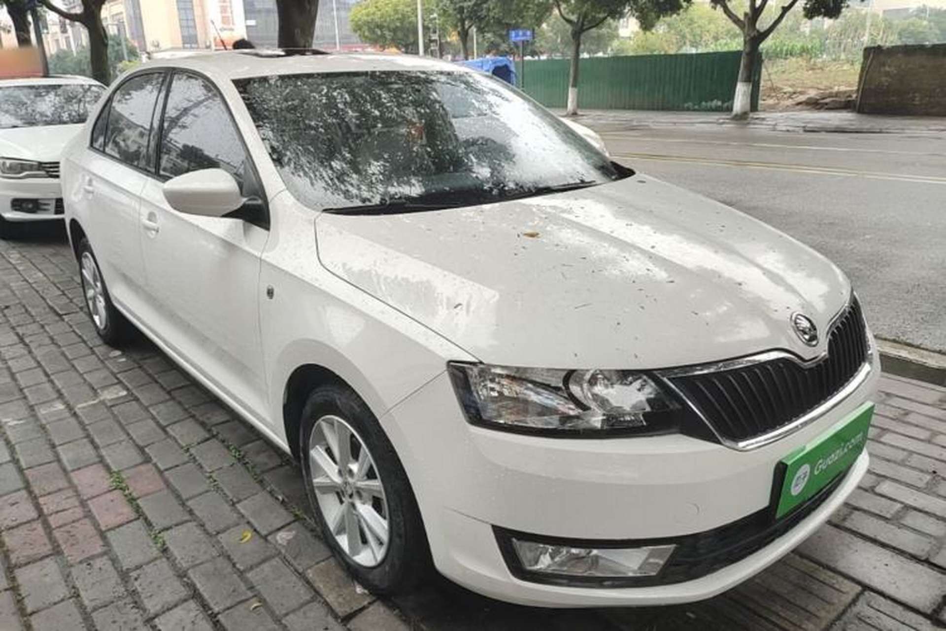Used Skoda Rapid 2016 1.6L Automatic Chuanxing Edition Front Right 45 Deg
