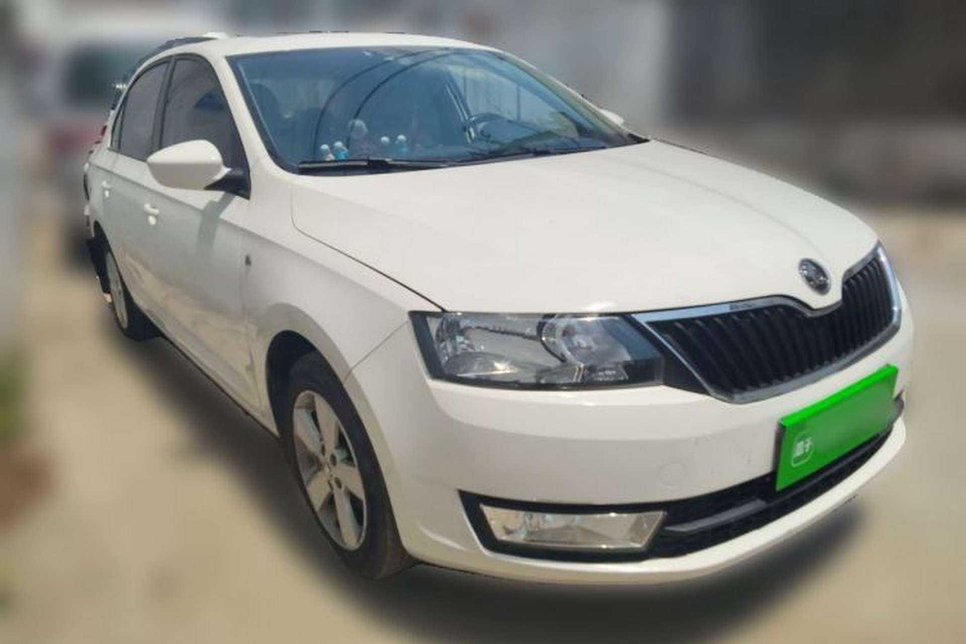 Used Skoda Rapid 2016 1.6L Manual Trend Edition Front Right 45 Deg