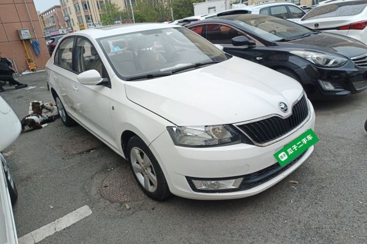 Used Skoda Rapid 2016 1.4L Manual Trend Edition Front Right 45 Deg