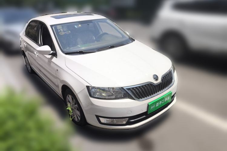 Used Skoda Rapid 2016 1.6L Manual Trend Edition Front Right 45 Deg