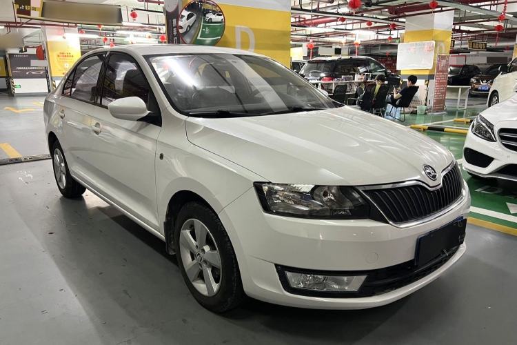 Used Skoda Rapid 2016 1.6L Automatic Chuanxing Edition Front Right 45 Deg