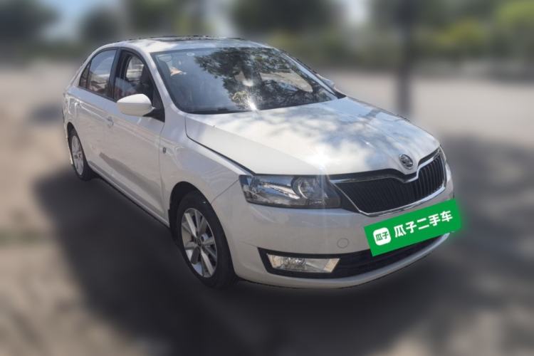 Used Skoda Rapid 2016 1.6L Manual Trend Edition Front Right 45 Deg