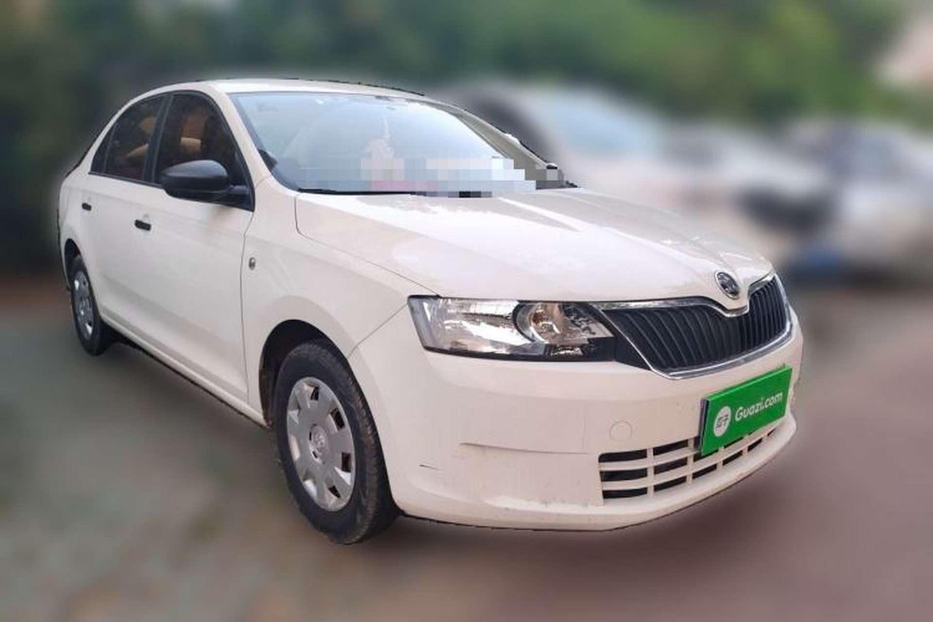 Used Skoda Rapid 2016 1.6L Automatic Front-Wheel Drive Model Front Right 45 Deg