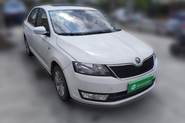 Used Skoda Rapid 2016 1.6L Manual Trend Edition Front Right 45 Deg
