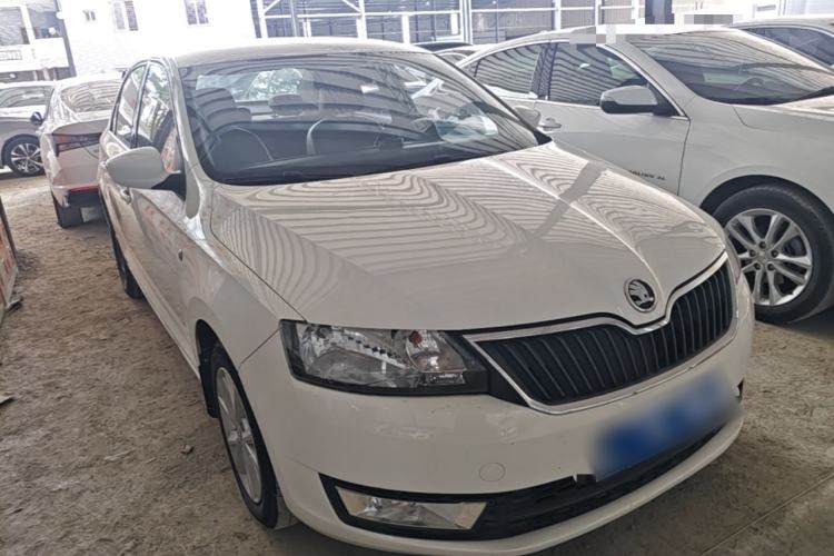 Used Skoda Rapid 2016 1.6L Automatic Chuanxing Edition Front Right 45 Deg