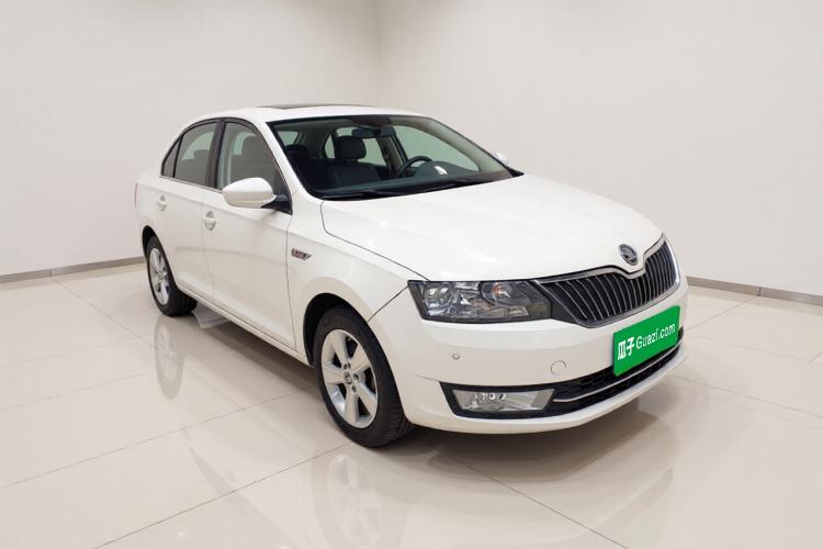 Used Skoda Rapid 2016 1.6L Manual Trend Edition Front Right 45 Deg