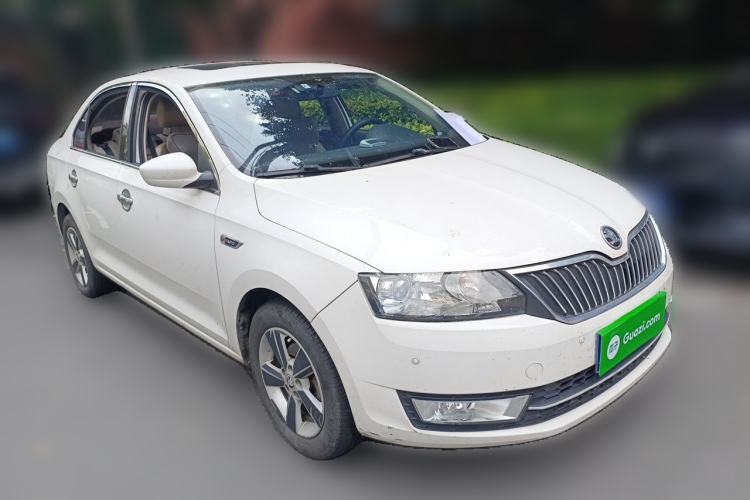 Used Skoda Rapid 2016 1.6L Manual Trend Edition Front Right 45 Deg