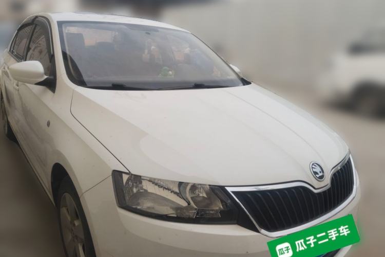 Used Skoda Rapid 2016 1.4L Manual Trend Edition Front Right 45 Deg