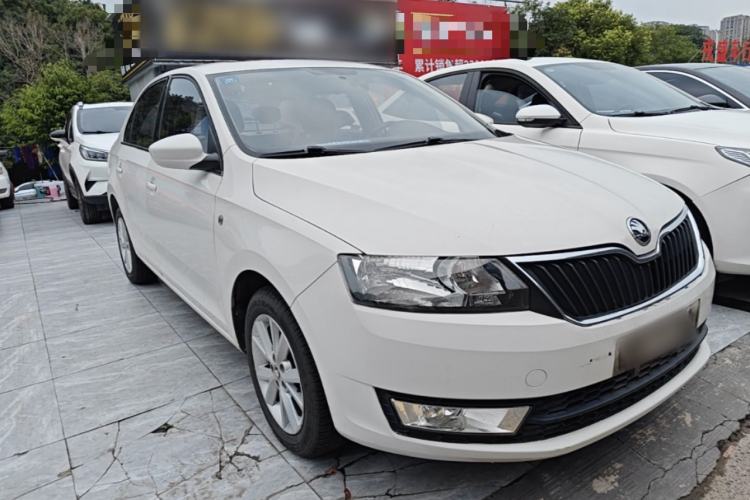 Used Skoda Rapid 2016 1.6L Automatic Chuanxing Edition Front Right 45 Deg