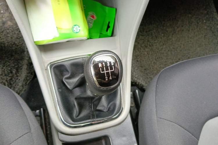 Used Skoda Rapid 2016 1.4L Manual Front-Wheel Drive Model Gear Lever